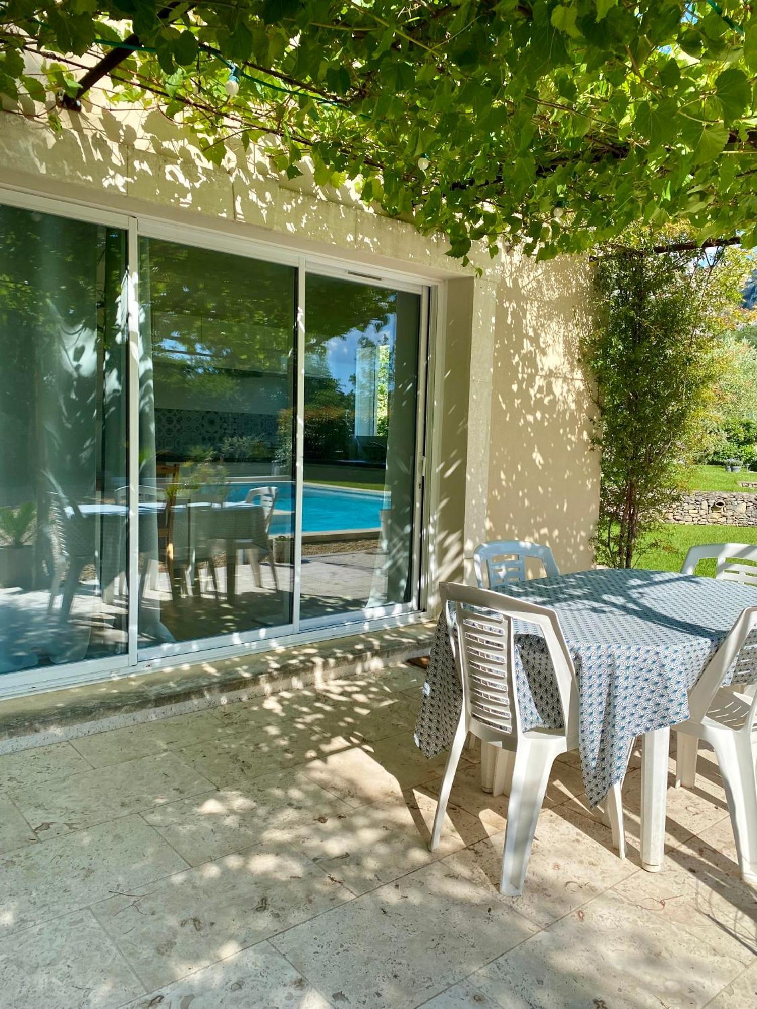 La Petite Maison Robion en Luberon Quarto foto